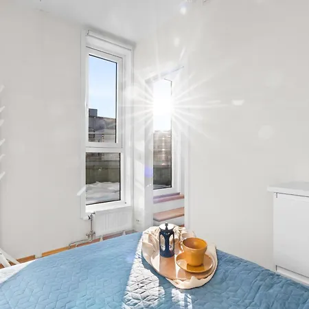 Apartment Floor With Balcony - Super - 5 Pax *