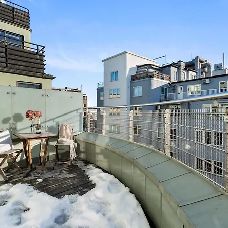 Floor With Balcony - Super - 5 Pax * 오슬로