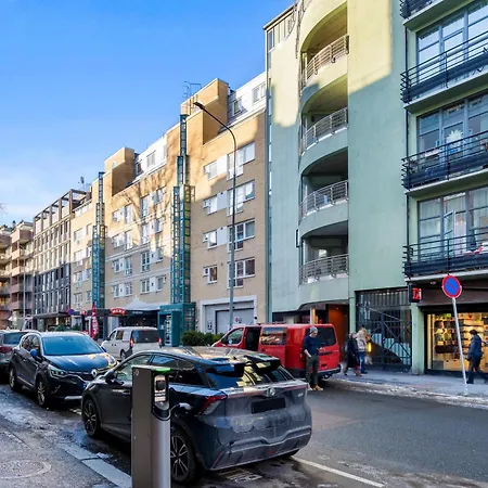 Apartment Floor With Balcony - Super - 5 Pax *
