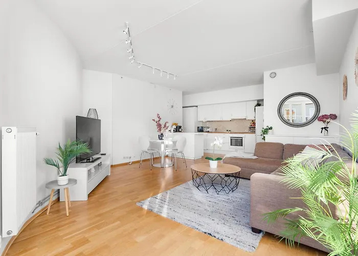 Floor With Balcony - Super - 5 Pax Апартаменты *