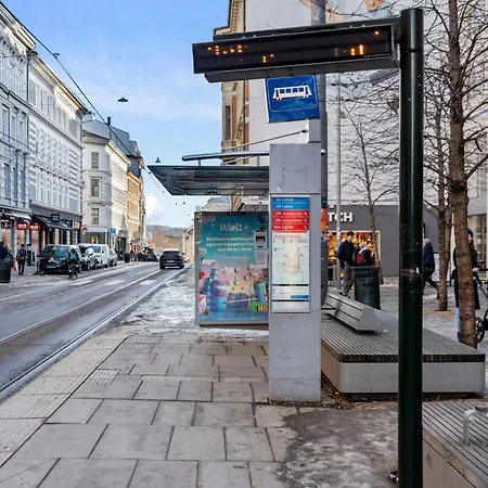 Floor With Balcony - Super - 5 Pax *