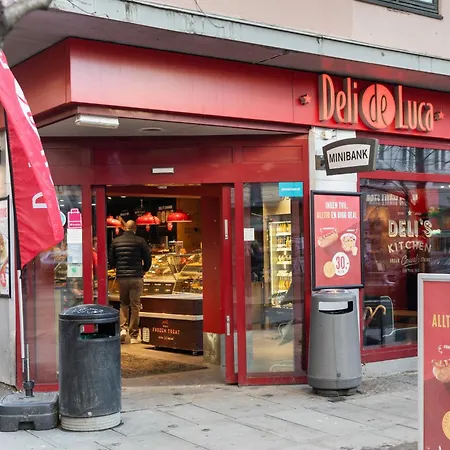 Floor With Balcony - Super - 5 Pax