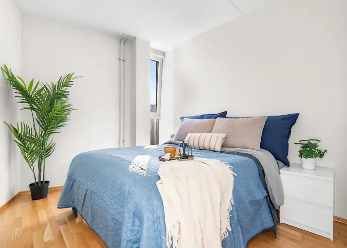 Floor With Balcony - Super - 5 Pax *